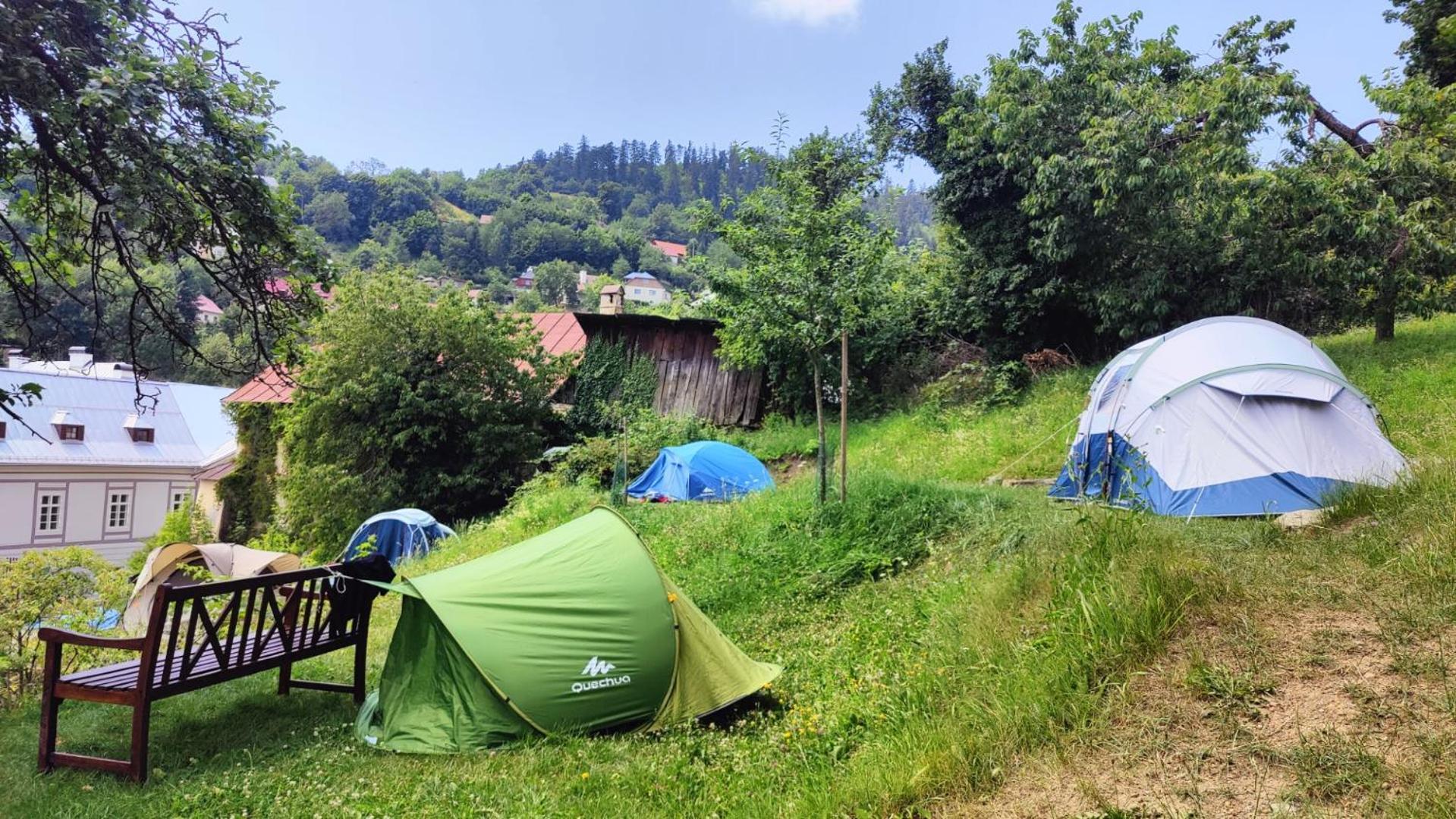 Stanovanie Pod Starym Zamkom - Camping Banska Stiavnica Exterior foto
